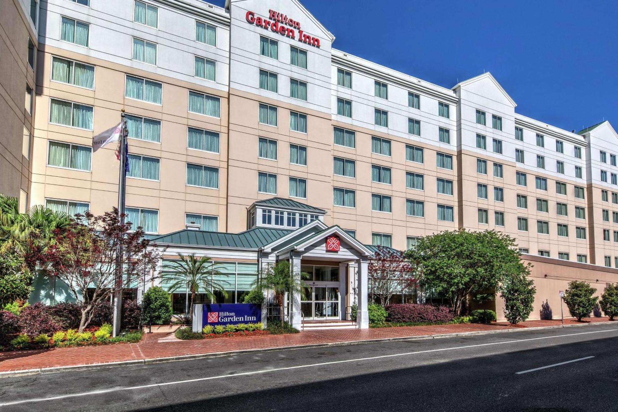 Hilton Garden Inn New Orleans Convention Center Exterior photo
